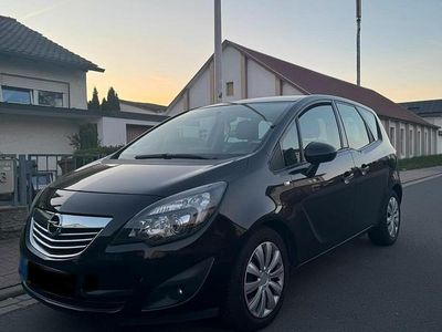 Second-hand Opel Meriva 110 CP (80 kW) 2011 Negru Monovolum