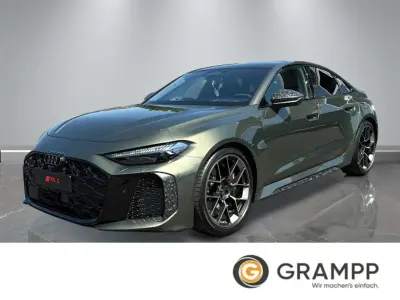 Neu Audi RS5 Ambiente 639 PS (469 kW) 2026 Grün Limousine