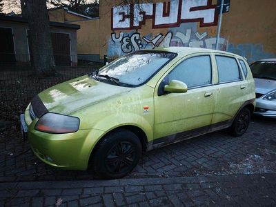 Grün Gebraucht 2004 Chevrolet Kalos Kleinwagen | 500 €