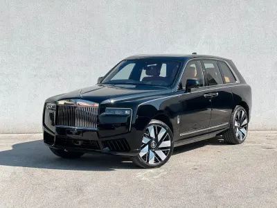 Neu Rolls Royce Cullinan 571 PS (419 kW) 2026 SUV