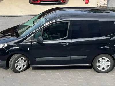 Gebraucht Ford Transit 75 PS (55 kW) 2021 Schwarz Van / Kleinbus