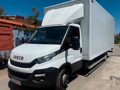 Weiß Gebraucht 2018 Iveco Daily Limousine | 20.999 €