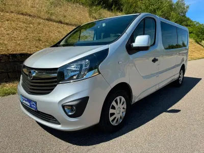 Gebraucht Opel Vivaro 145 PS (106 kW) 2018 Silber Van / Kleinbus
