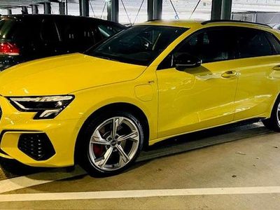 Gebraucht Audi A3 Sportback e-tron S-Line 245 PS (180 kW) 2024 Gelb Kleinwagen