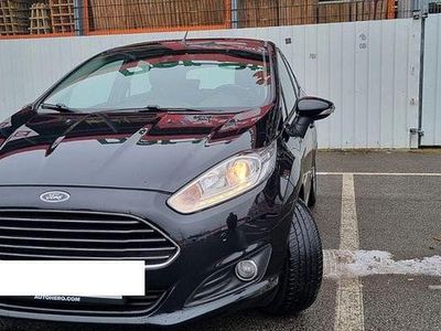 Gebraucht Ford Fiesta Titanium 101 PS (74 kW) 2013 Schwarz Kleinwagen