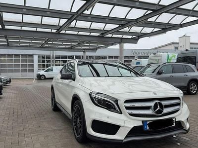 Gebraucht Mercedes GLA250 AMG 211 PS (155 kW) 2016 Weiß SUV