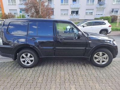 Gebraucht Mitsubishi Pajero Intense 200 PS (147 kW) 2012 SUV