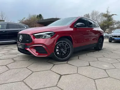 Gebraucht Mercedes GLA35 AMG AMG 306 PS (225 kW) 2023 Rot SUV