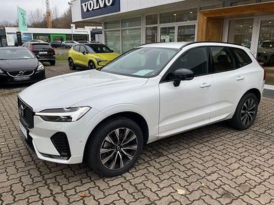 Weiß Gebraucht 2023 Volvo XC60 Plus SUV | 39.900 € (Fairer Preis)