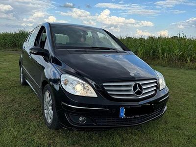 Mercedes B200