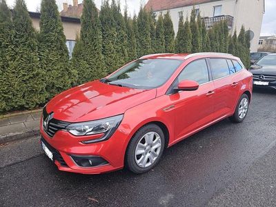 Gebraucht Renault Mégane IV Intens 132 PS (97 kW) 2017 Rot Limousine