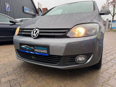 Grau Gebraucht 2011 VW Golf Plus Cross Team Van / Kleinbus | 6.690 € (Guter Preis)