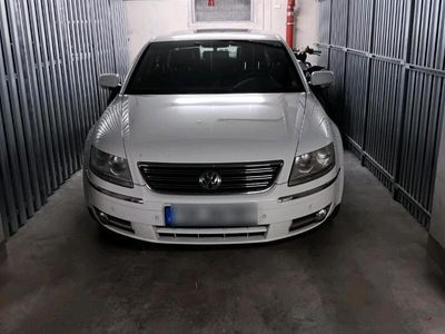 VW Phaeton