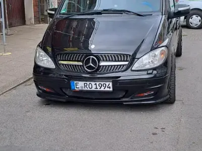 Używany Mercedes Viano 150 KM (110 kW) 2011 Czarny Minivan