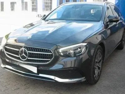 Brugt Mercedes E220 Avantgarde 200 HK (147 kW) 2023 Grå Stationcar