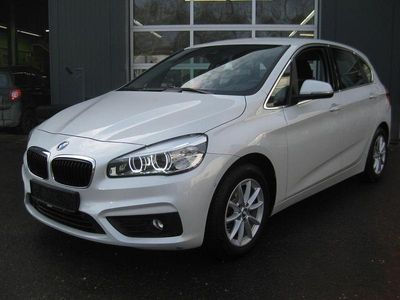 Gebraucht BMW 218 Active Tourer Basis 136 PS (100 kW) 2015 Weiß Van / Kleinbus