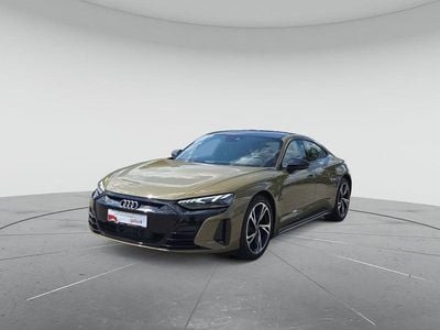 Taktikgrün metallic Gebraucht 2022 Audi e-tron GT quattro Ambiente Limousine | 39.980 € (Superpreis)