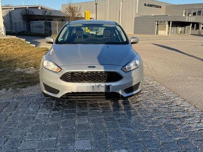 Gebraucht Ford Focus 101 PS (74 kW) 2015 Silber Limousine