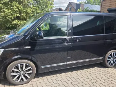 Gebraucht VW Multivan Highline 204 PS (150 kW) 2015 Schwarz Van / Kleinbus
