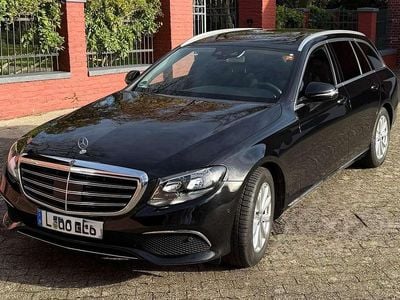 Gebraucht Mercedes E200 Exclusive 184 PS (135 kW) 2017 Schwarz Kombi