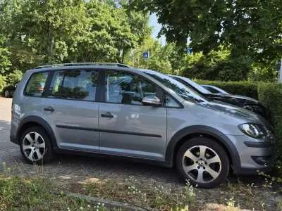 Gebraucht VW Touran 140 PS (102 kW) 2009 Silber Van / Kleinbus