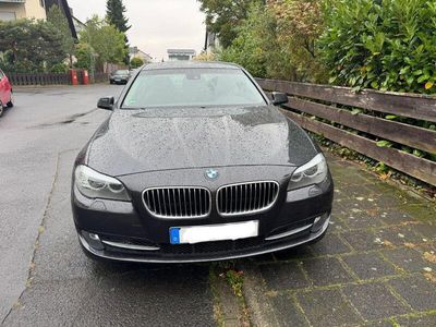 Grau Gebraucht 2011 BMW 520 Comfort Edition Limousine | 12.500 € (Teuer)