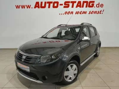 Używany Dacia Sandero Stepway 84 KM (61 kW) 2012 Szary Sedan/Limuzyna