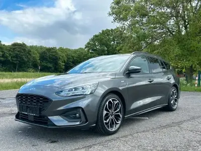 Używany Ford Focus ST-Line 125 KM (91 kW) 2020 Szary Kombi