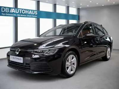 Gebraucht VW Golf VIII Life 110 PS (80 kW) 2024 Schwarz Kombi