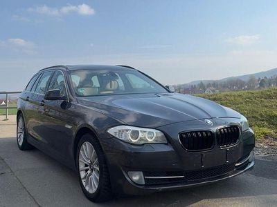 Gebraucht BMW 535 Sport Line 299 PS (219 kW) 2011 Grau Kombi