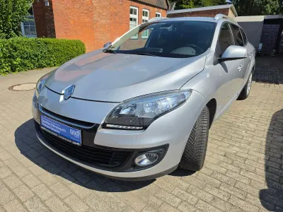 Gebraucht Renault Mégane GrandTour 110 PS (80 kW) 2013 Silber Kombi