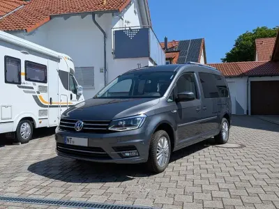 Gebraucht VW Caddy Maxi Highline 110 PS (80 kW) 2019 Grau Van / Kleinbus