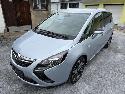 Gebraucht Opel Zafira Tourer Style 140 PS (102 kW) 2015 Diamant silberblau(m2) Van / Kleinbus