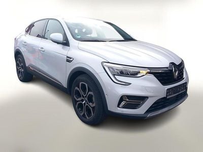 Kyanitweiß metallic Gebraucht 2023 Renault Arkana Techno SUV | 22.361 € (Etwas zu teuer)