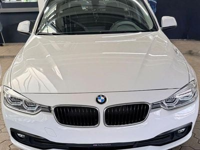 Gebraucht BMW 318 Advantage 150 PS (110 kW) 2019 Weiß Kombi