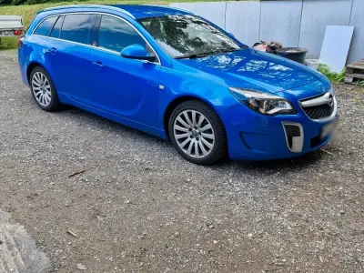 Gebraucht Opel Insignia OPC 325 PS (239 kW) 2013 Blau Kombi