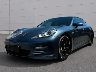 Gebraucht Porsche Panamera 4 299 PS (219 kW) 2011 Blau Kleinwagen