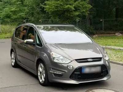 Gebraucht Ford S-MAX Titanium 163 PS (119 kW) 2011 Grau Van / Kleinbus
