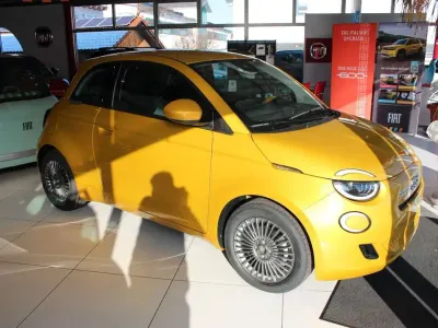Nowe Fiat 500 65 KM (47 kW) 2026 Żółty Hatchback