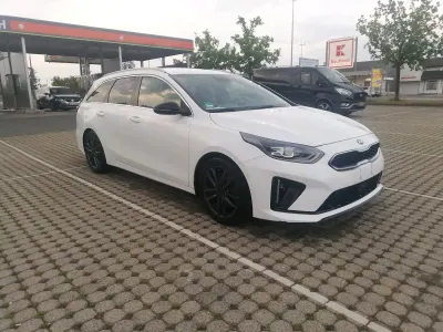 Gebraucht Kia Ceed Sportswagon GT-Line 140 PS (102 kW) 2020 Weiß Kombi