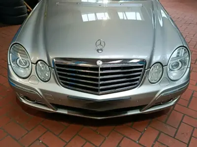 Gebraucht Mercedes E280 Avantgarde 196 PS (144 kW) 2007 Limousine