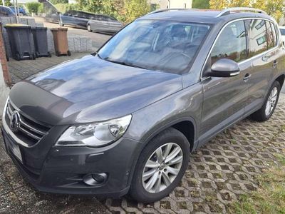 Gebraucht VW Tiguan Sportline 140 PS (102 kW) 2011 Grau SUV