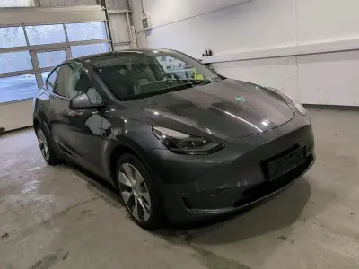 Second-hand Tesla Model Y 378 kW (514 CP) 2021 Gri SUV