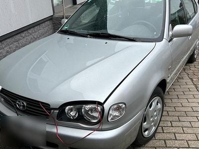 Gebraucht Toyota Corolla 110 PS (80 kW) 2000 Silber Limousine