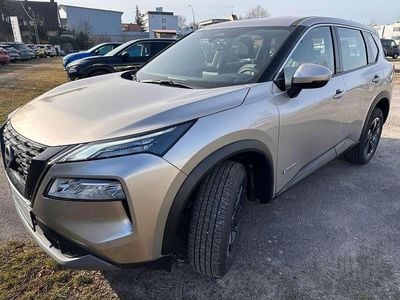 Gebraucht Nissan X-Trail Acenta 204 PS (150 kW) 2024 Champagne silver (m) SUV