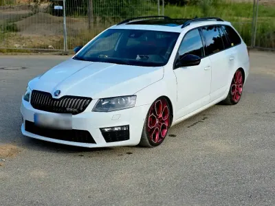 Gebraucht Skoda Octavia RS 184 PS (135 kW) 2015 Weiß Kombi