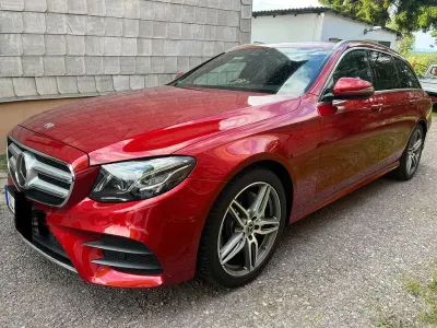 Gebraucht Mercedes E200 AMG line 160 PS (117 kW) 2019 Rot Limousine