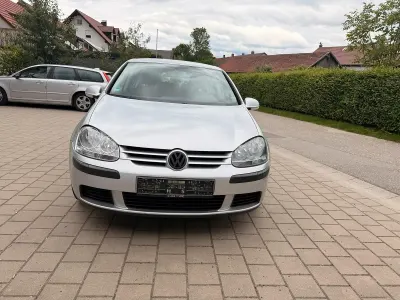 Gebraucht VW Golf IV 75 PS (55 kW) 2004 Silber Limousine