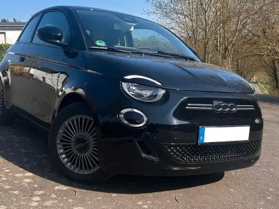 Occasion Fiat 500e Icon 86 kW (118 PK) 2022 Zwart Sedan