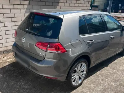 Gebraucht VW Golf VII 140 PS (102 kW) 2013 Grau Limousine